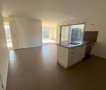 Spectacular Family Home - Photo 6