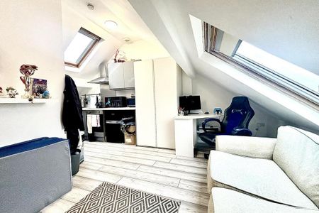 Studio to rent - Photo 4