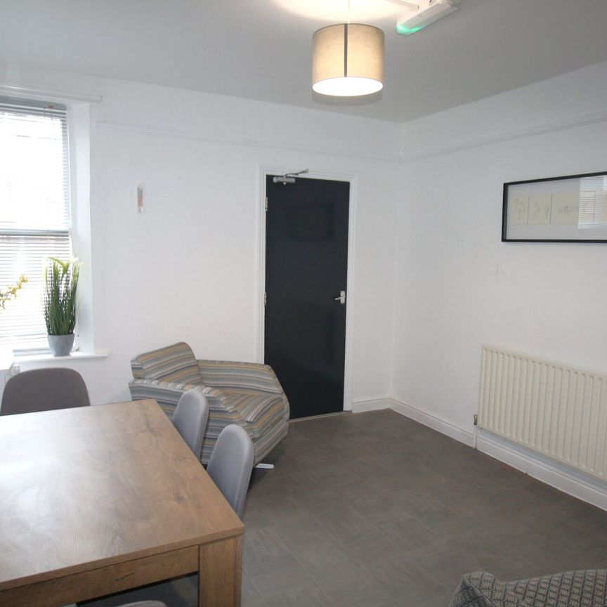 47 Cromwell Street, Lincoln, Lincolnsire, LN2 5LP, - Photo 1