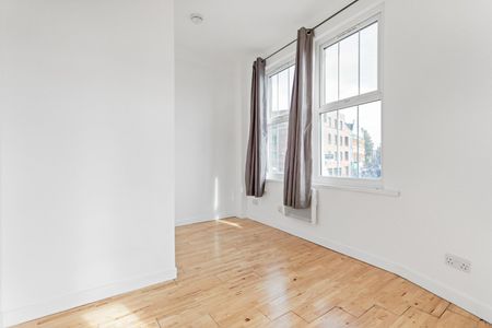 1 Bed Flat, Peckham High Street, SE15 - Photo 2