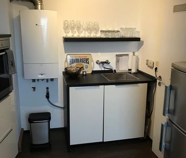 2 Zimmer Dachgeschosswohnung in SW Stadtmitte zu vermieten - Photo 2