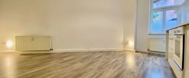 WG- geeignete 2- Raum- Wohnung mit Einbauküche - Foto 1