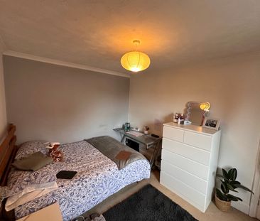 4 bedroom house, 1 en-suite - Photo 3