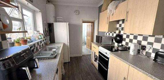 Queens Road, Gosport, PO12 - Photo 2