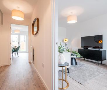 3 bedroom end of terrace house to rent - Photo 3