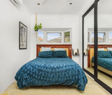 Modern Coastal Villa - Photo 4