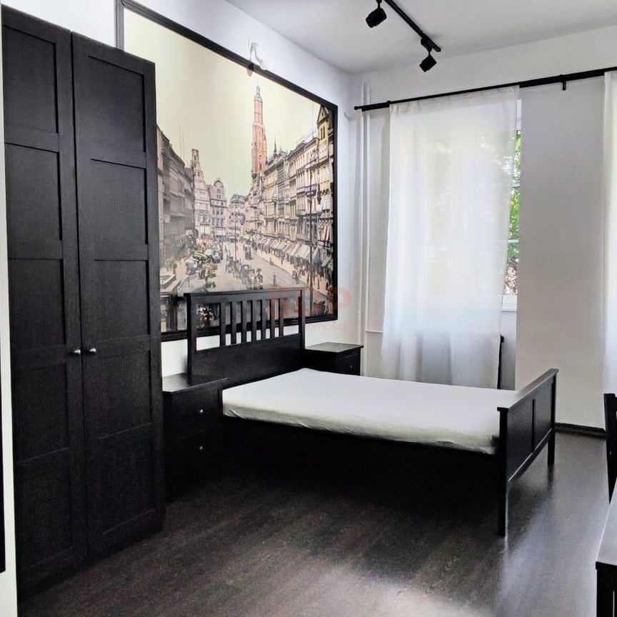 Kawalerka w Rynku z widokiem na ul. Więzienną!!! - Zdjęcie 1