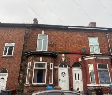 4 bedroom terraced house to rent - Photo 3