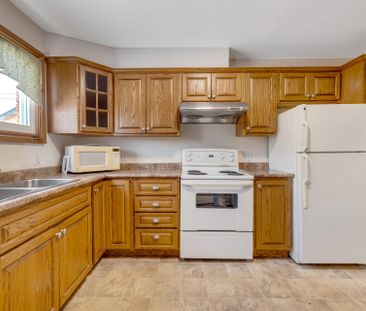 For Lease - 1023 Eagle Drive Unit# Main Unit, London South, Ontario - Photo 4