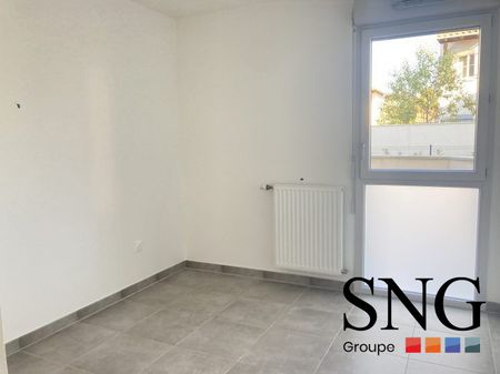 T3 AVEC JARDIN ET 2 PARKINGS - Photo 2