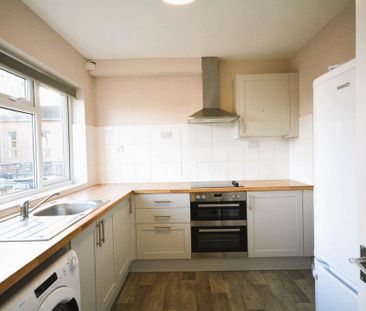 3 bedroom maisonette to rent - Photo 6