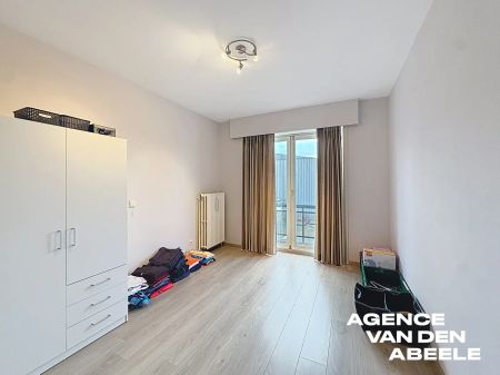 Appartement te huur in Sint-Andries met 2 slaapkamers - Photo 4