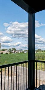 PLUSIEURS 4 1/2 - PLAFONDS 9 PIEDS - ASCENSEUR - DIPOSNIBLES IMMÉDIATEMENT OU JUILLET - Photo 3