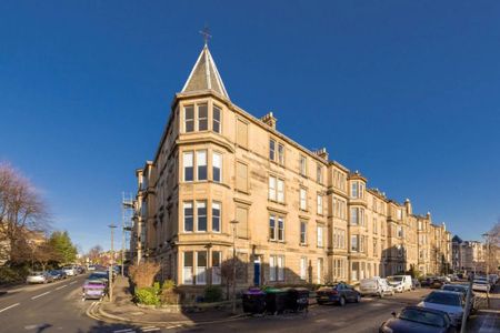 3 bedroom flat to rent - Photo 3