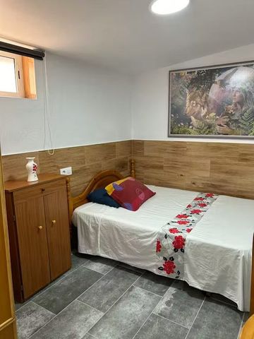 Travessera de Collblanc, L'Hospitalet de Llobregat, Catalonia 08904 - Photo 3