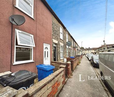 3 bedroom house to rent Raglan Street, NR32 - Photo 6