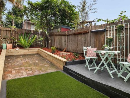 29 Elswick Street Petersham - Photo 3