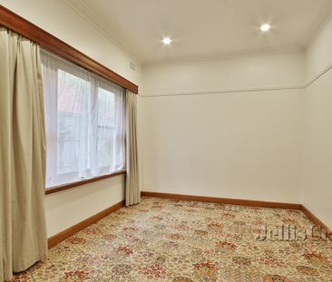 4 Malcolm Court, Mount Waverley - Photo 1