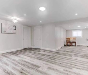 11 Bowhill Crescent #Lower - Photo 4