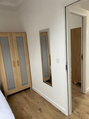 2 Bed Semi-Detached House, Burns Street, NG7 - Photo 4