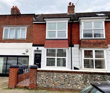 3 bedroom end of terrace house to rent - Photo 1