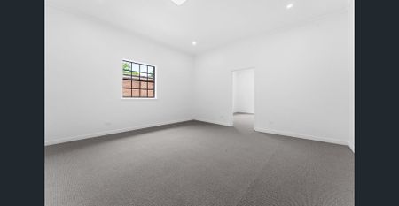 Charming Home in the Heart of Hahndorf - Photo 4