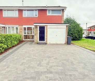 3 bedroom House To Let - Photo 2