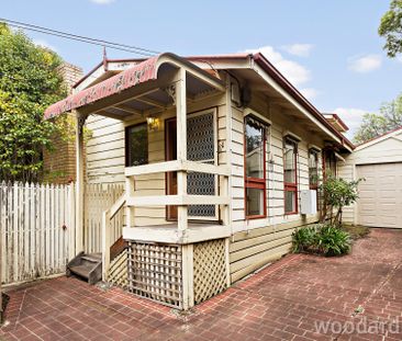 Spacious Family Home in Prime Glen Waverley Location - Photo 5