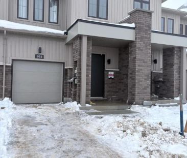 931 DOURO STREET - Photo 2