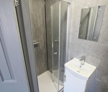1 bedroom in a house share to rent - Photo 6