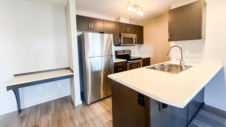 2 Bed Condo In Windermere. - Photo 2