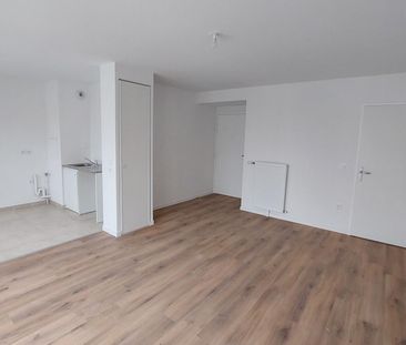 location Appartement T3 DE 62.95m² À VAUJOURS - Photo 5