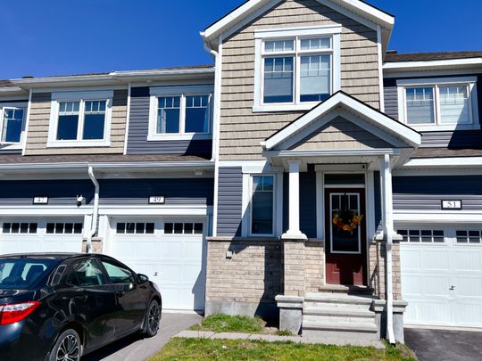 For Lease - 49 Bermondsay Way, Stittsville - Munster - Richmond, Ontario - Photo 1
