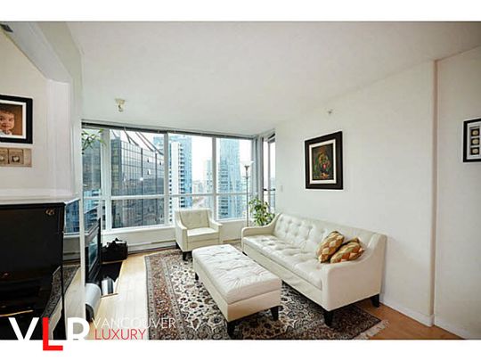 Condo in Downtown Vancouver, BC - Photo 1