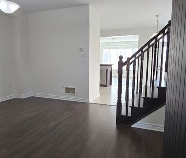 For Lease - 25 Phyllis Drive, Caledon, Ontario - Photo 4
