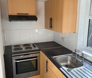 1 Bed Maisonette, Atherley Road, SO15 - Photo 4