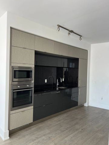 10 York Street #5609 - Photo 4