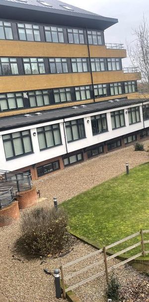 2 bedroom apartment to rent - Photo 2