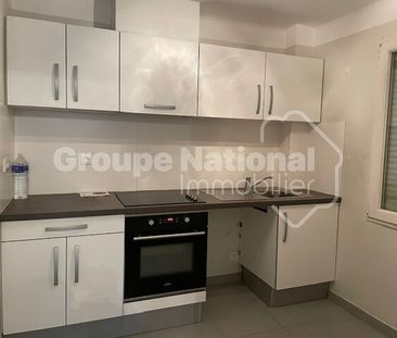 Appartement de type 2/3 en rdc sur ROGNAC avec Balcon, - Photo 2