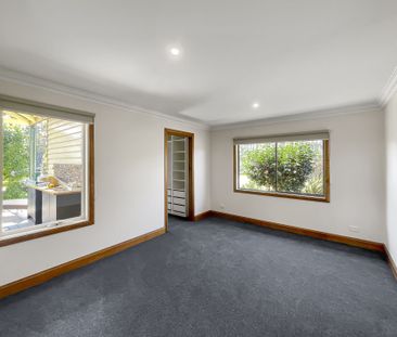 305 Sutton Street Warragul VIC - Photo 2