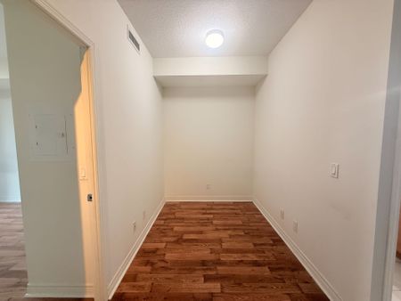 For Lease - 339 Rathburn Road Unit# 809, Mississauga, Ontario - Photo 3