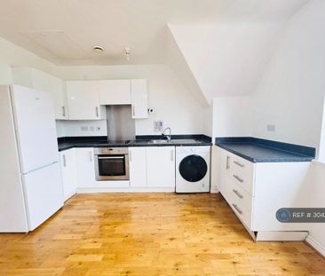 2 bedroom flat to rent - Photo 2