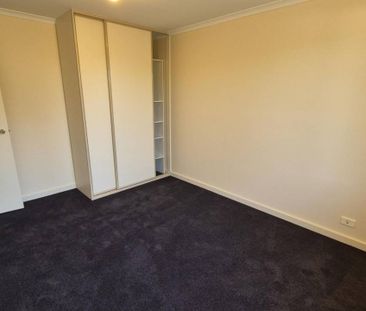 Great Family Home - Photo 4