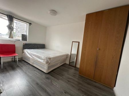 1 bedroom in a house share to rent - Photo 5