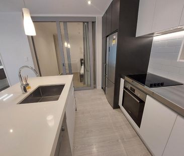 Beautiful Sugartree Apartment - Photo 6