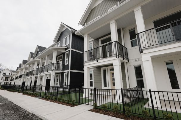 Cedarbrook Townhomes - Photo 1