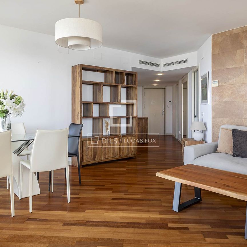 Exclusive 3-bedroom apartment with sea views for temporary rent in Diagonal Mar - Foto 1