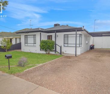 Well Presented and Conveniently Located Near GV Health - Photo 5