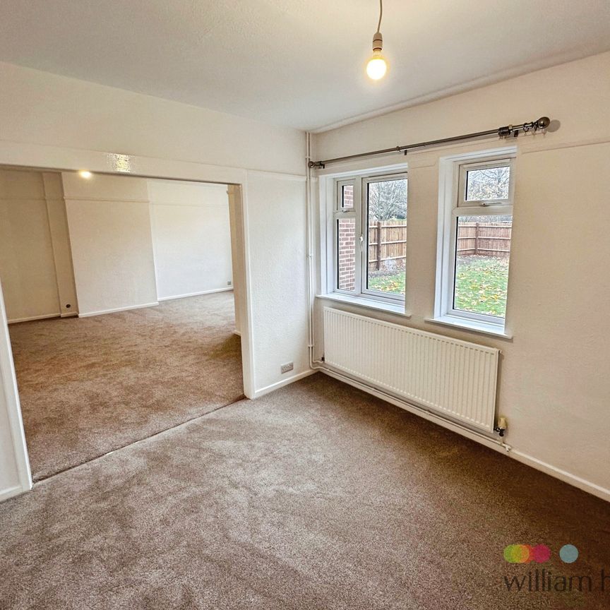 Lincoln Drive, Lincoln, Scampton - Photo 1