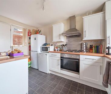 4 bedroom house to rent - Photo 2